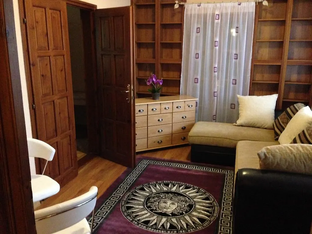 Eszti Vendeghaz Guest House Debrecen