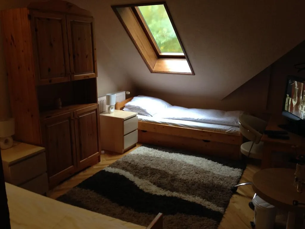 Eszti Vendeghaz Guest House Debrecen 0*,