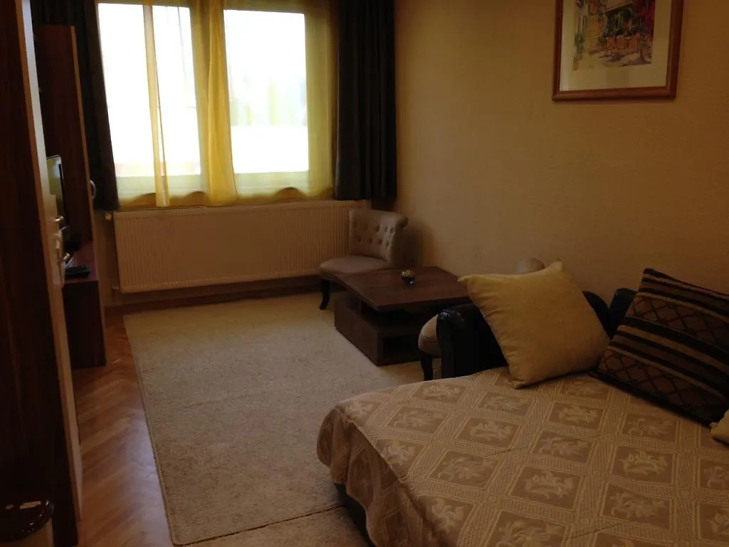 Eszti Vendeghaz Guest House Debrecen Hungary